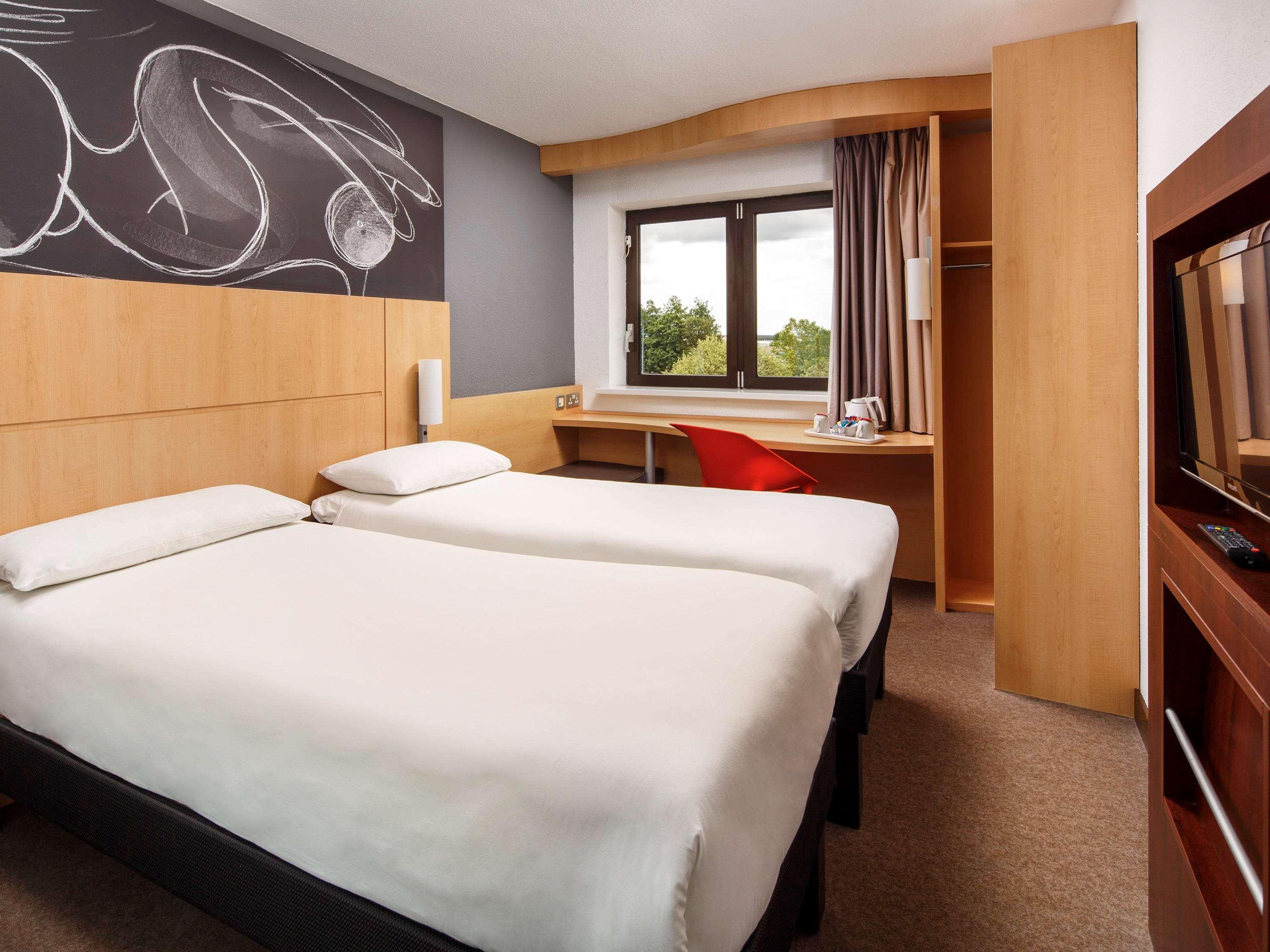 Ibis 3*