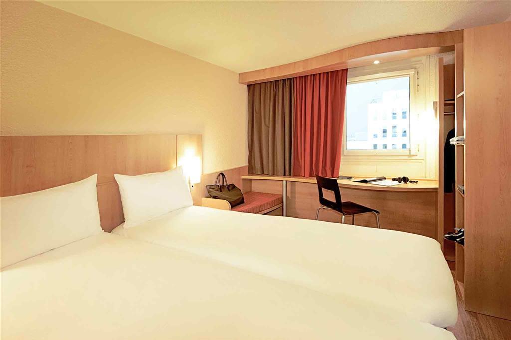 Ibis Отель